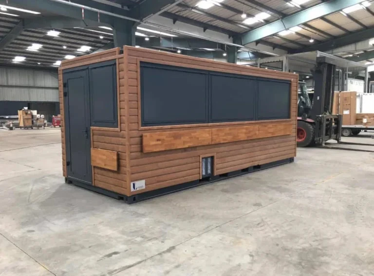 Contenedor de Envío de 20 Pies Convertido en Cafetería, Bar y Snack Bar - Imagen 5
